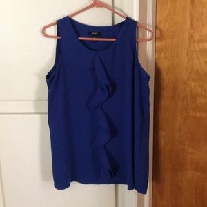 Sleeveless blouse